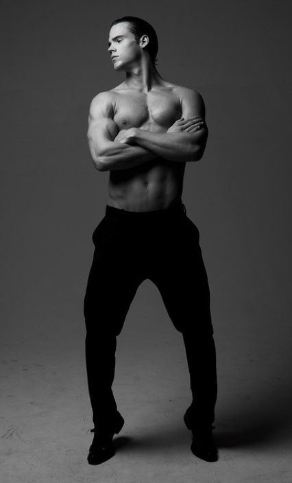 MALE M