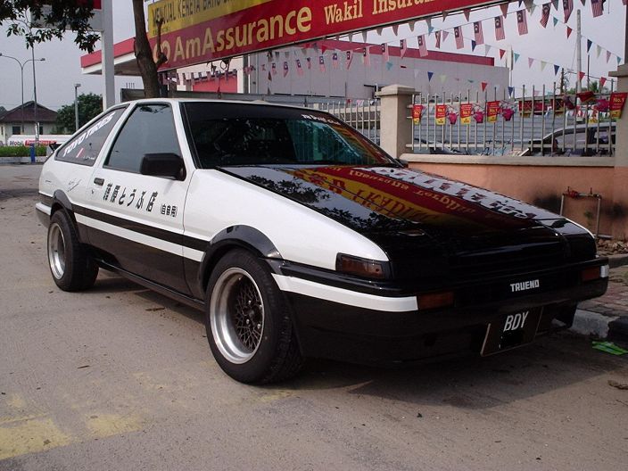 Trueno Car