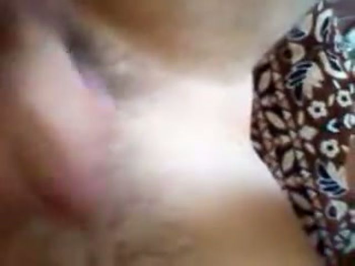 Нежные руки  любимой жены